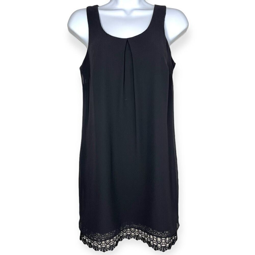 BCX Chiffon Crochet Hem Sleeveless Shift Dress (Black) - XS